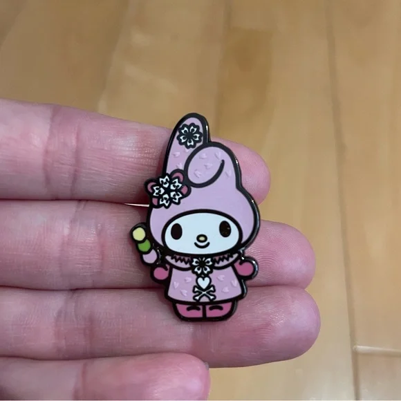 New tokidoki My Melody Sakura pin - Picture 2 of 5